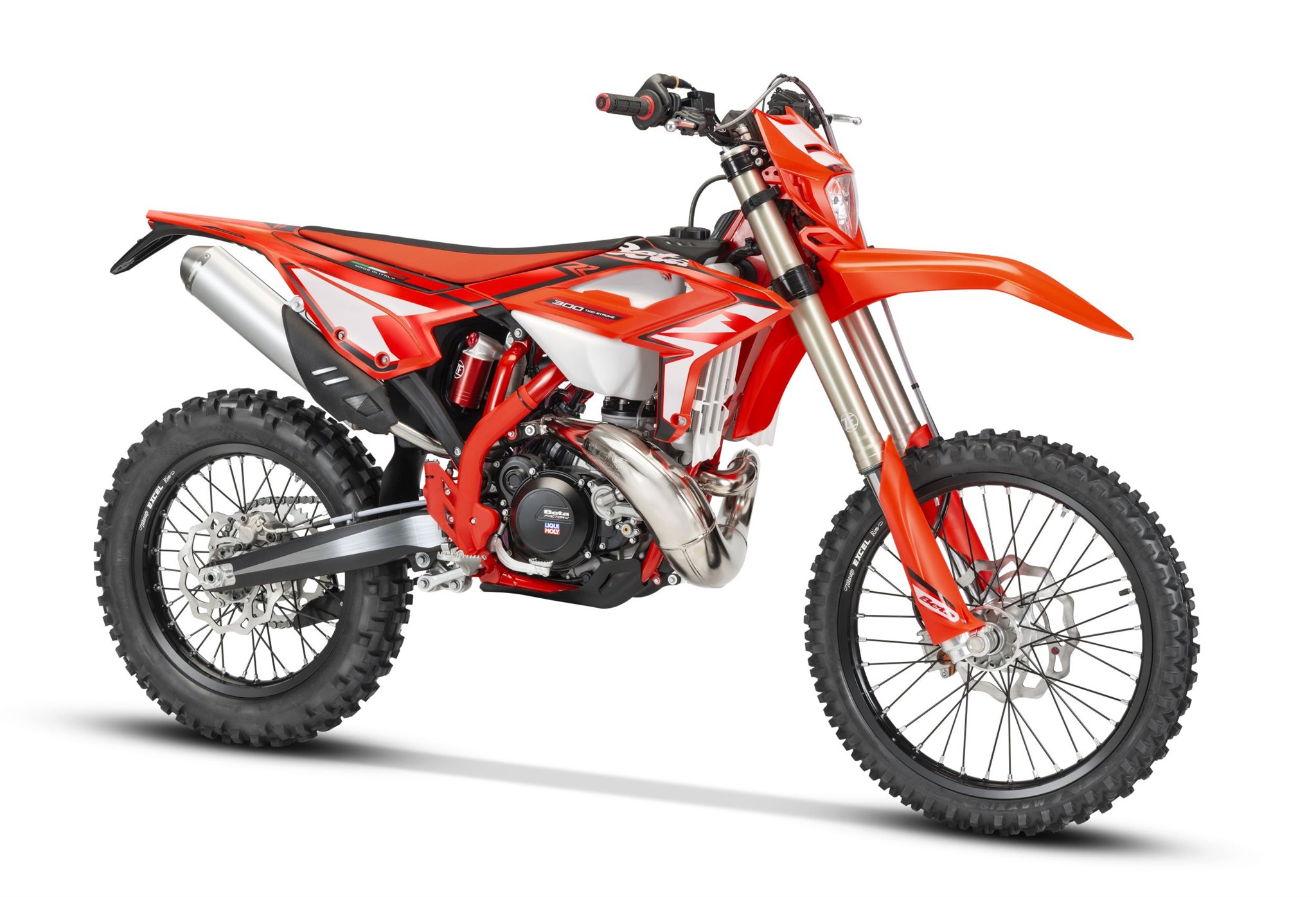 Descubre la Potencia y Versatilidad de la Beta RR 250 2T 2023: La Reina del Enduro